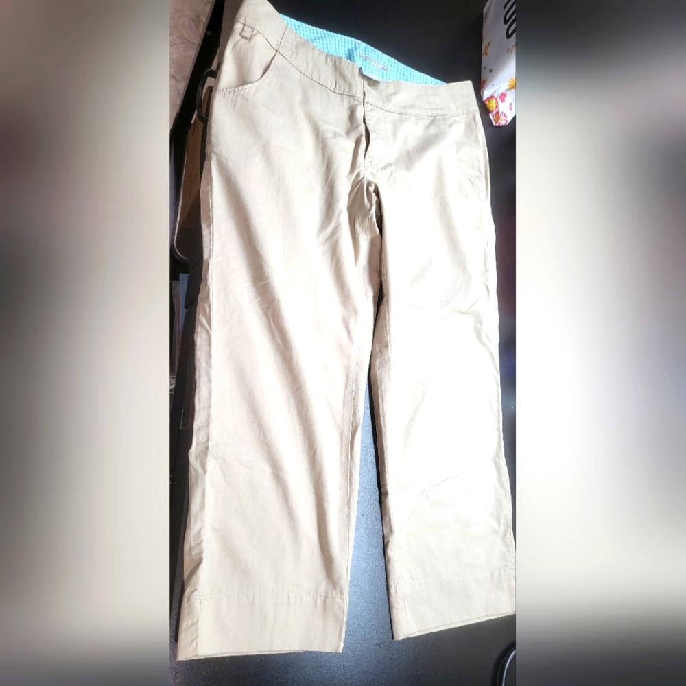 Women's Capri Pants size 6